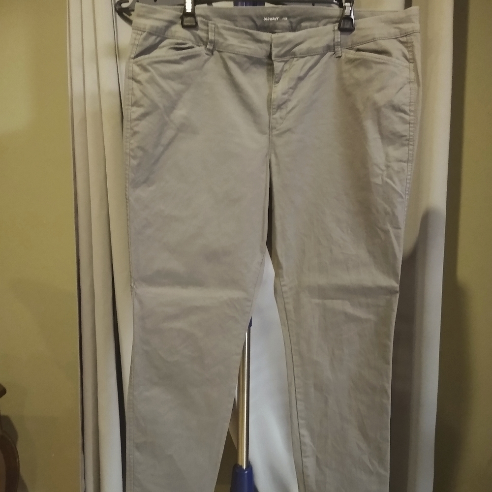 Ankle Pants